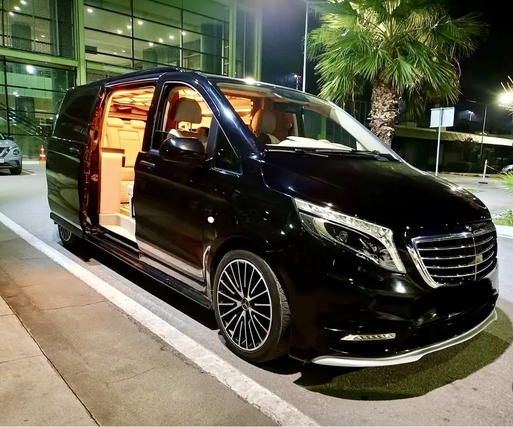 Mercedes Vito Maybach First Class (1-5 Passengers)